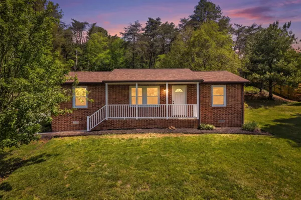 $269,500 | 1650 Haymakertown Road, Fincastle, VA 24090