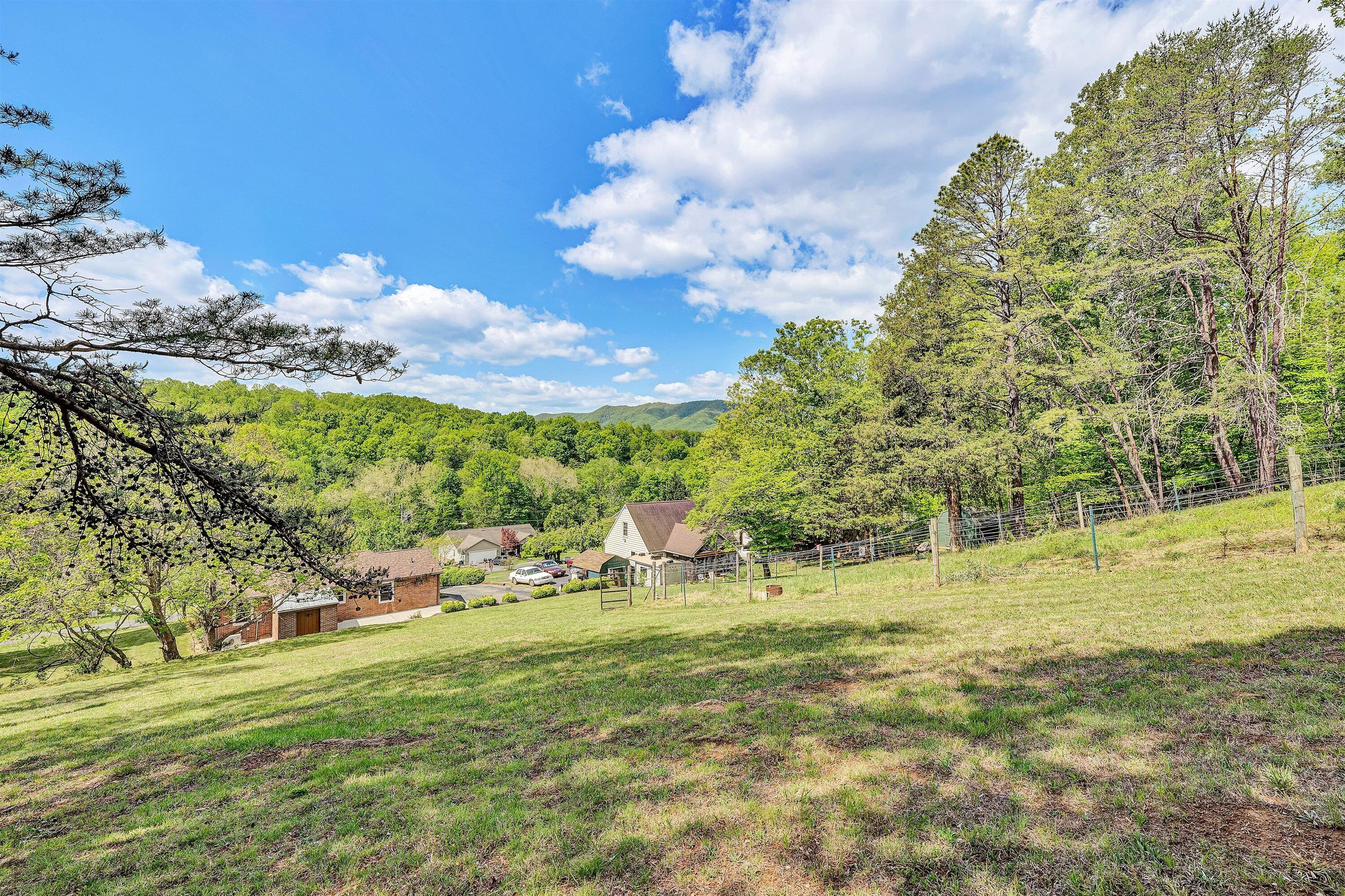 1650 Haymakertown Road Fincastle, VA 24090 - Photo 28 of 29 30-SGP-06304