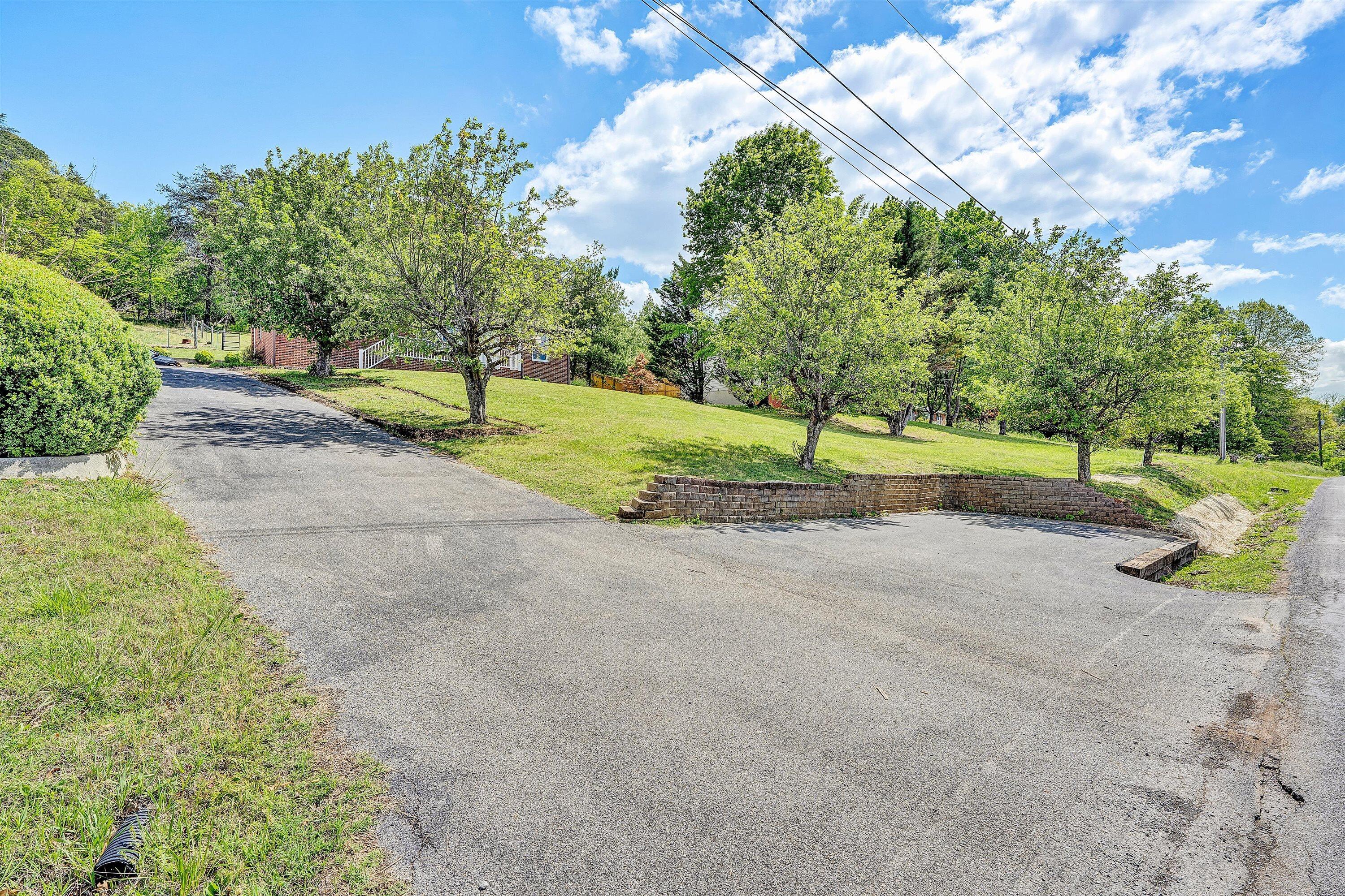 1650 Haymakertown Road Fincastle, VA 24090 - Photo 29 of 29 31-SGP-06322