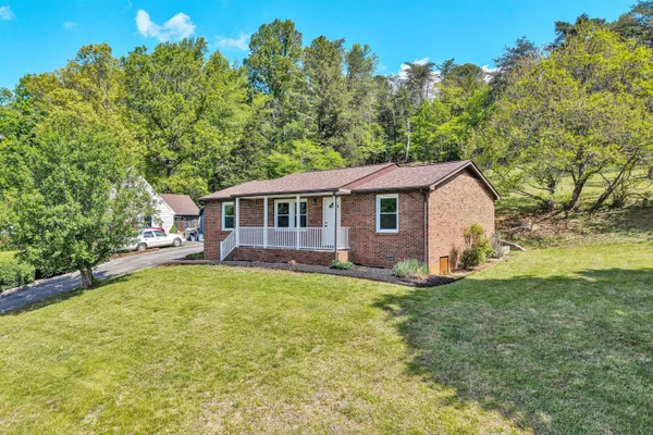 $269,500 | 1650 Haymakertown Road, Fincastle, VA 24090