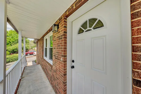 $269,500 | 1650 Haymakertown Road, Fincastle, VA 24090