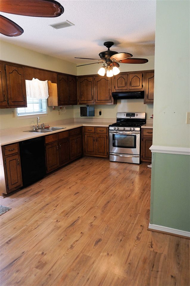 17700 Baldwin County Road 10 Foley, AL 36535 - Photo 5 of 28