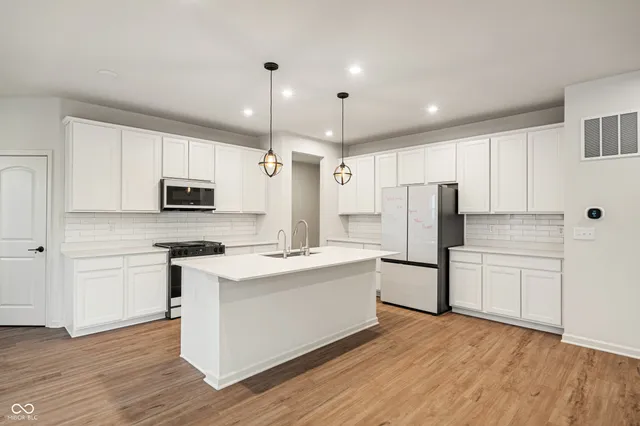 $439,900 | 6918 Seattle Slew Drive, Whitestown, IN 46075