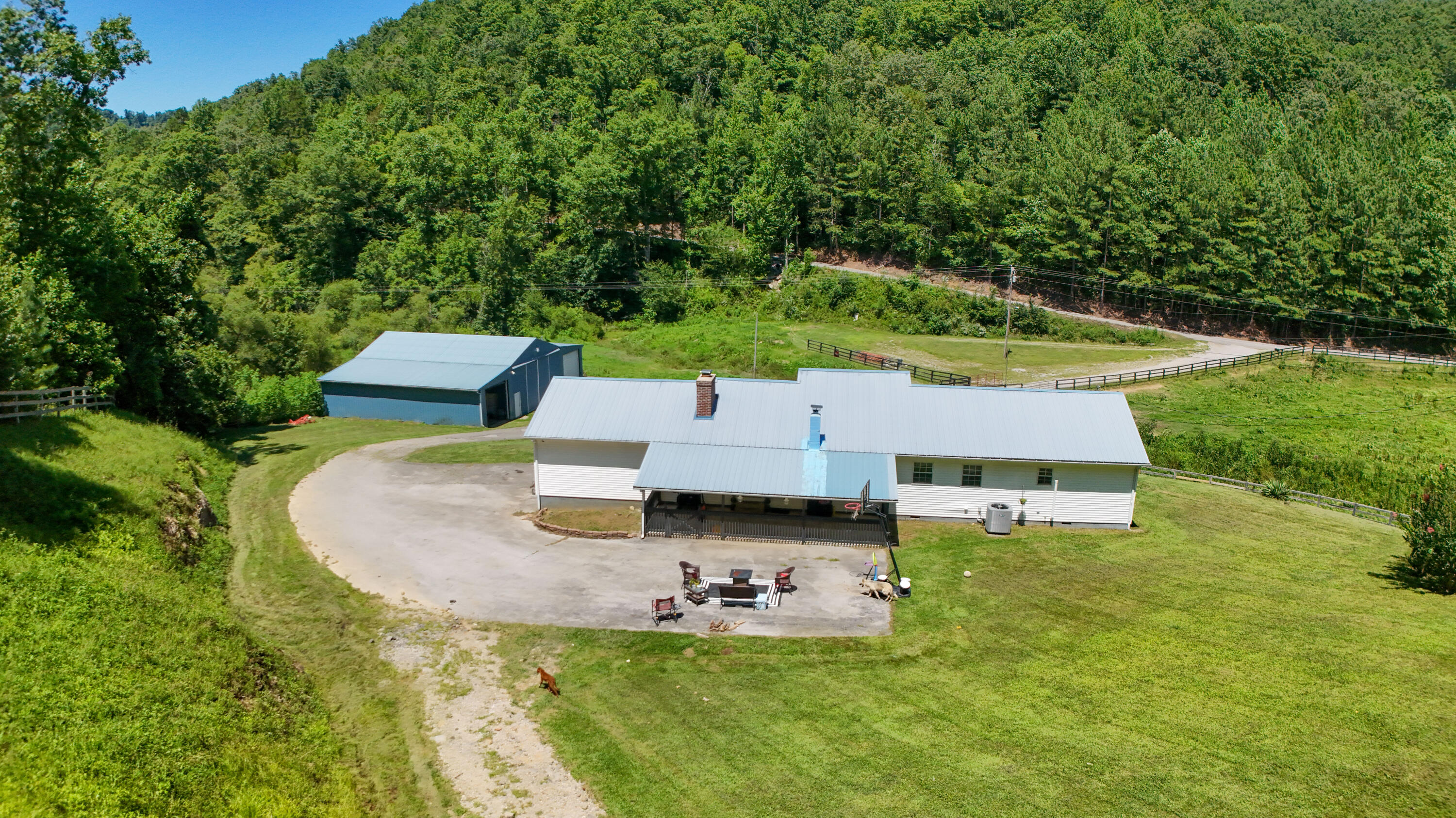 381 Hinkle Branch Road Flat Lick, KY 40935 - Photo 39 of 52 LightroomRealEstateEdits-36