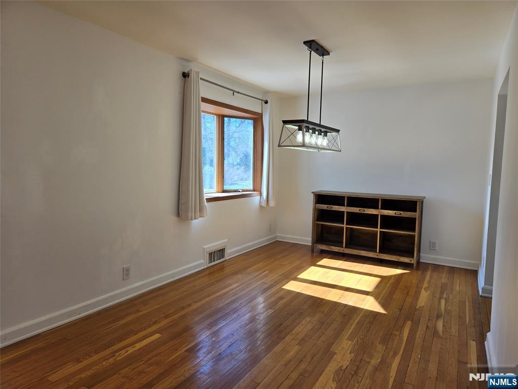 20 Buff Road Tenafly, NJ 07670 - Photo 8 of 25