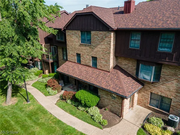 $199,900 | 16 Acorn Lane, Coshocton, OH 43812