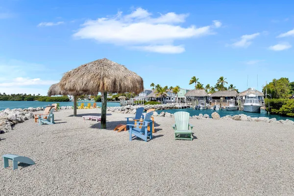 $999,000 | 84961 Old Highway, Unit 18, Islamorada, FL 33036