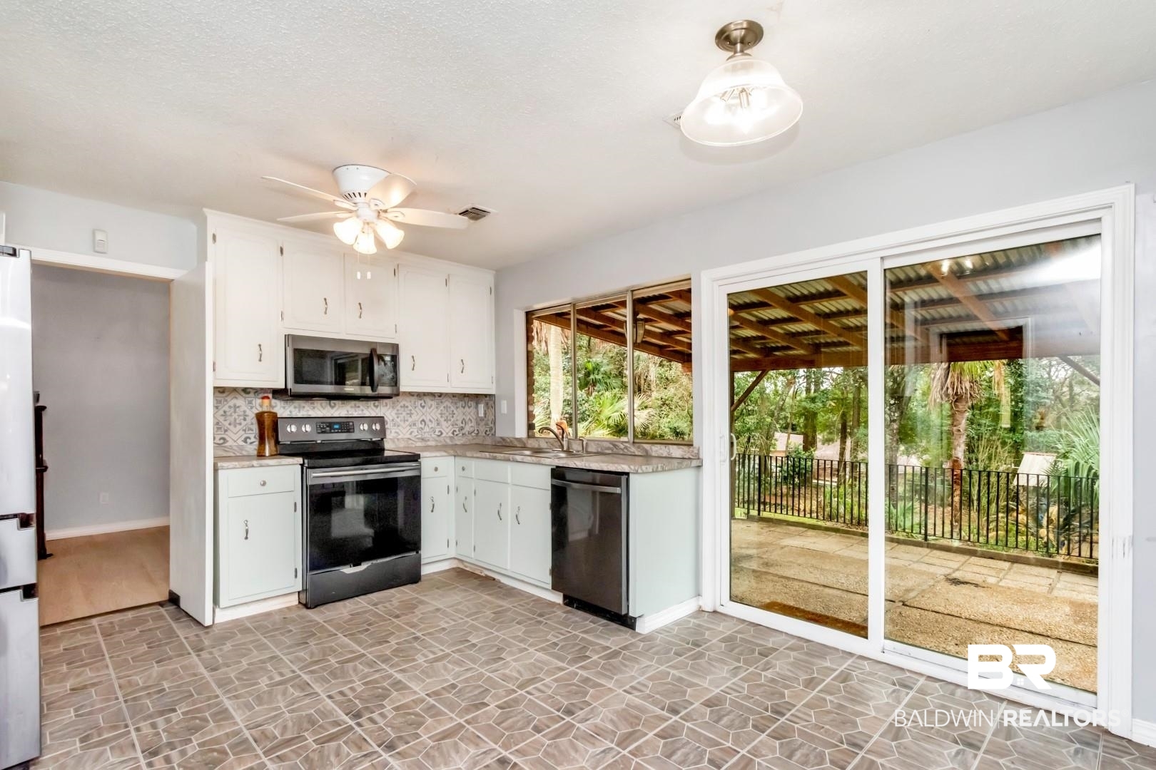 4653 Fireside Way Mobile, AL 36609 - Photo 5 of 25
