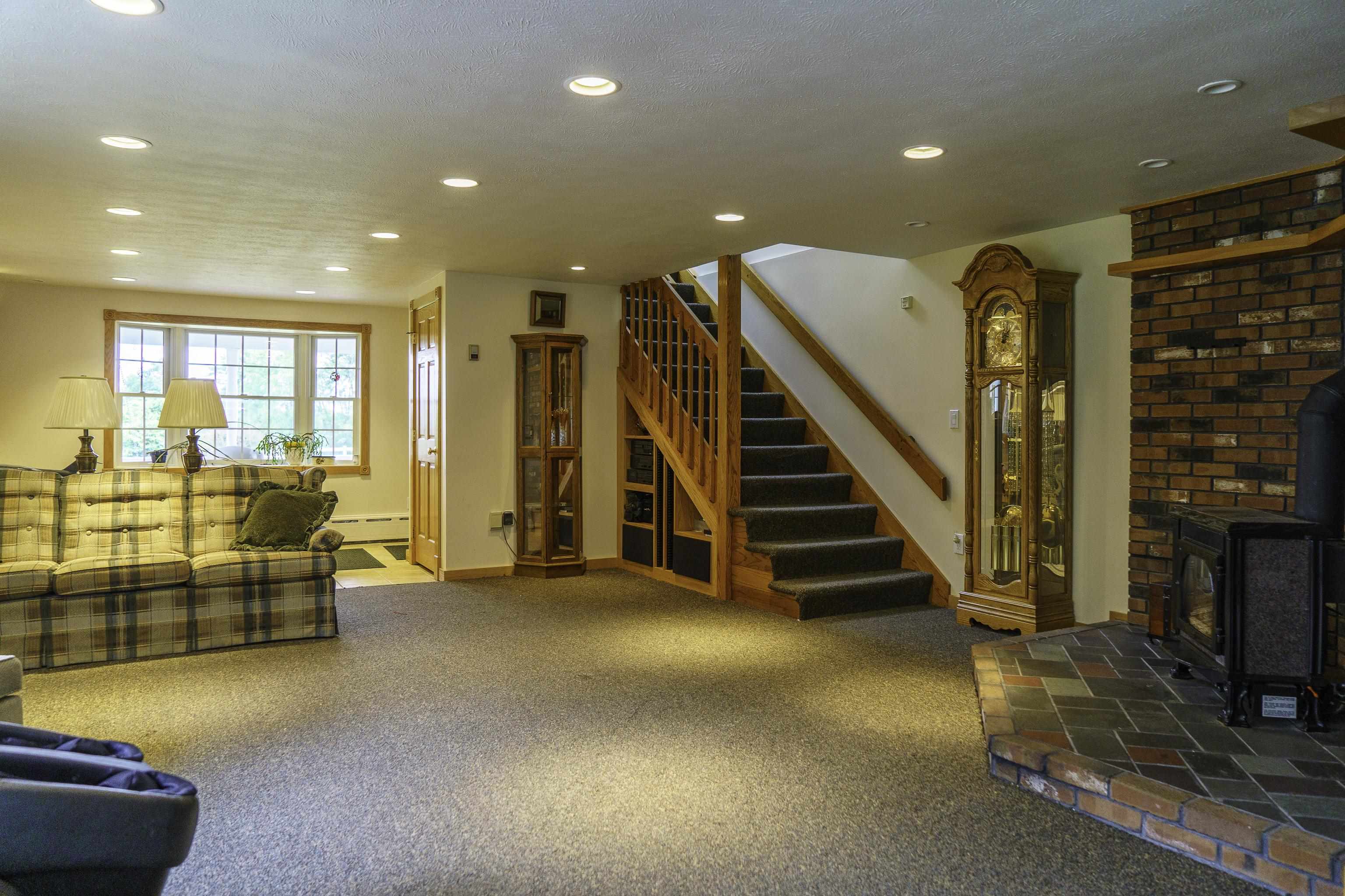 53 Wheeler Road New Ipswich, NH 03071 - Photo 23 of 40