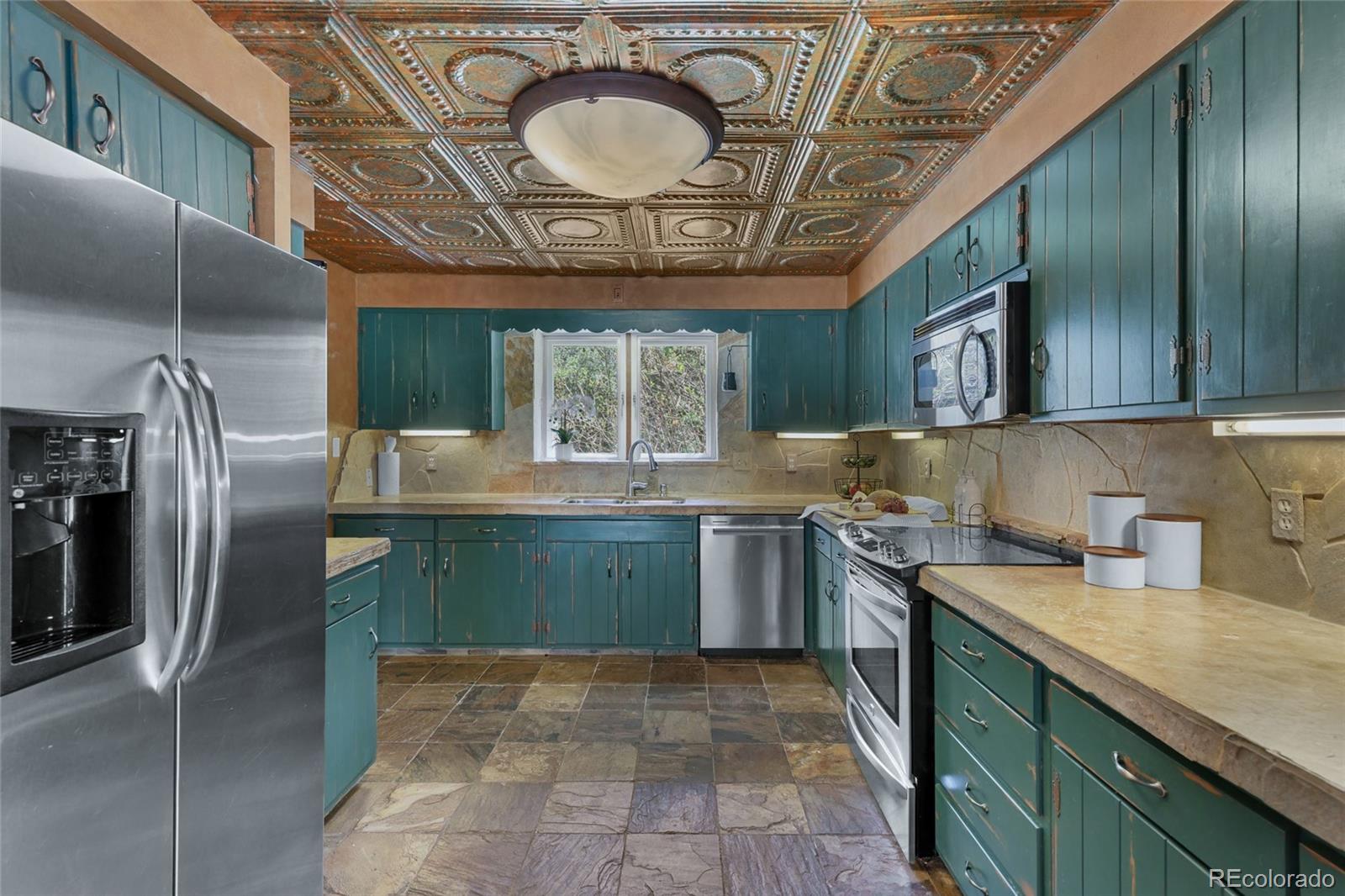 746 Riverside Drive Lyons, CO 80540 - Photo 8 of 50
