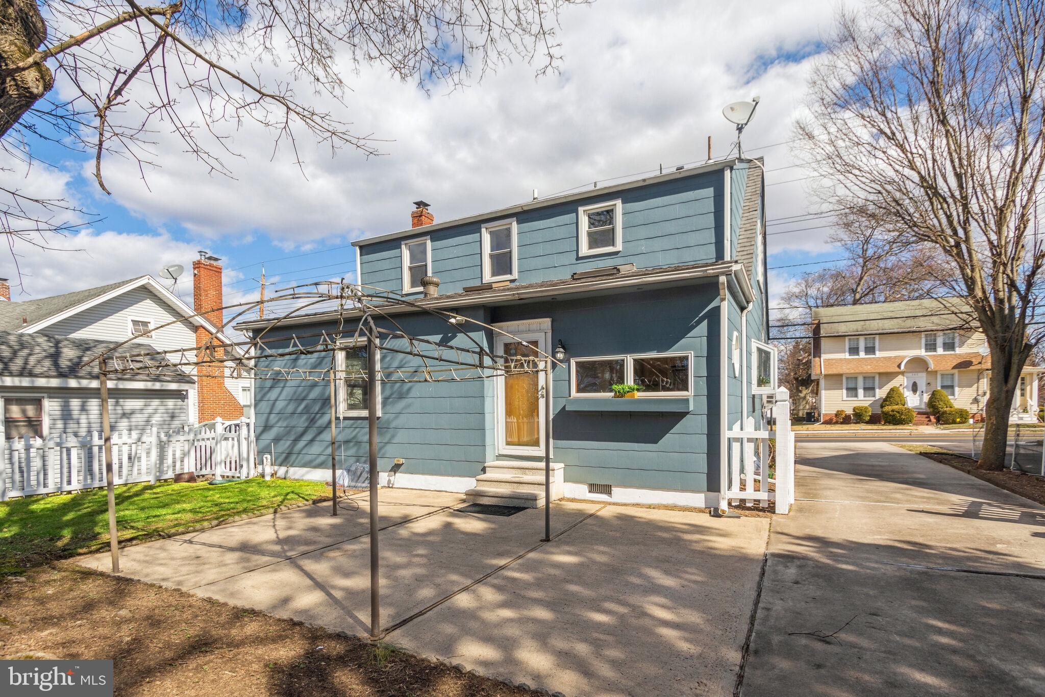504 Neck Road Burlington Township, NJ 08016 - Photo 32 of 33 Fall in Love