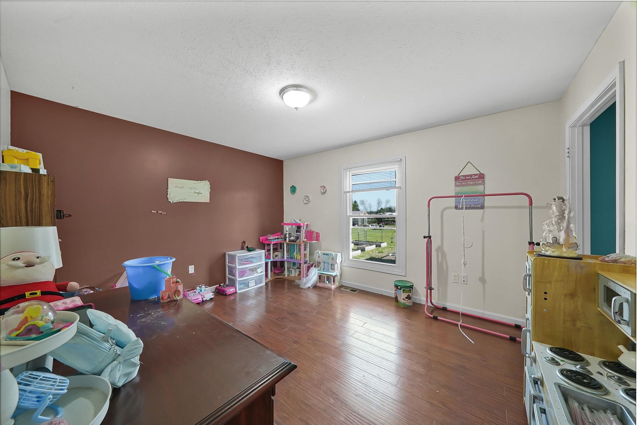 3821 South 39 Road Cadillac, MI 49601 - Photo 42 of 59 1945342-0bc4730d-8902-44f2-83b2-22b4b5e0506c.JPG