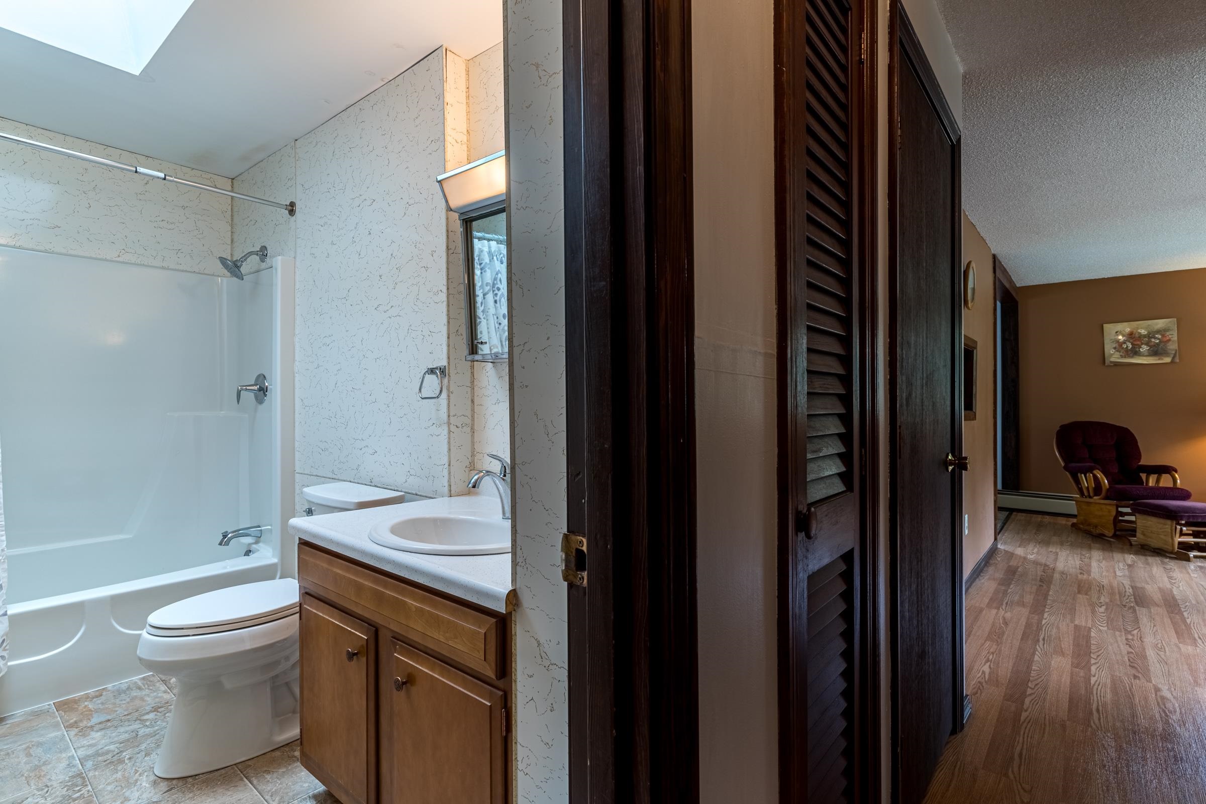 2 Roy Street Raymond, NH 03077 - Photo 8 of 27 Gallery Image 8