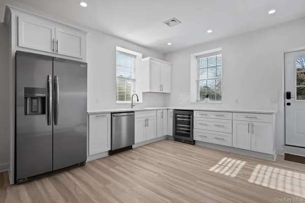 $80,000 | 490 Montauk Highway, Southampton, NY 11968