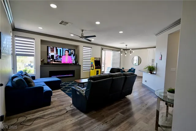 $5,500 | 10161 Bentley Oaks Avenue, Las Vegas, NV 89135