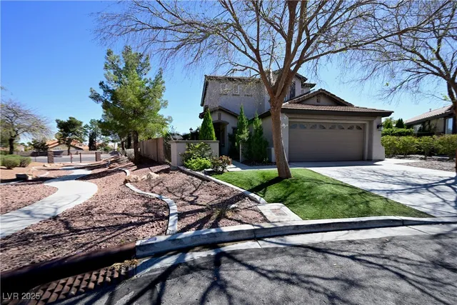 $5,500 | 10161 Bentley Oaks Avenue, Las Vegas, NV 89135