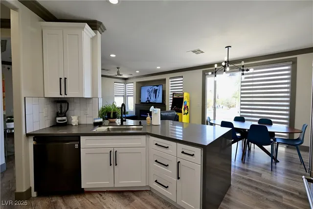 $5,500 | 10161 Bentley Oaks Avenue, Las Vegas, NV 89135