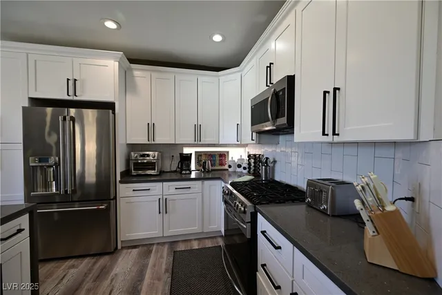 $5,500 | 10161 Bentley Oaks Avenue, Las Vegas, NV 89135