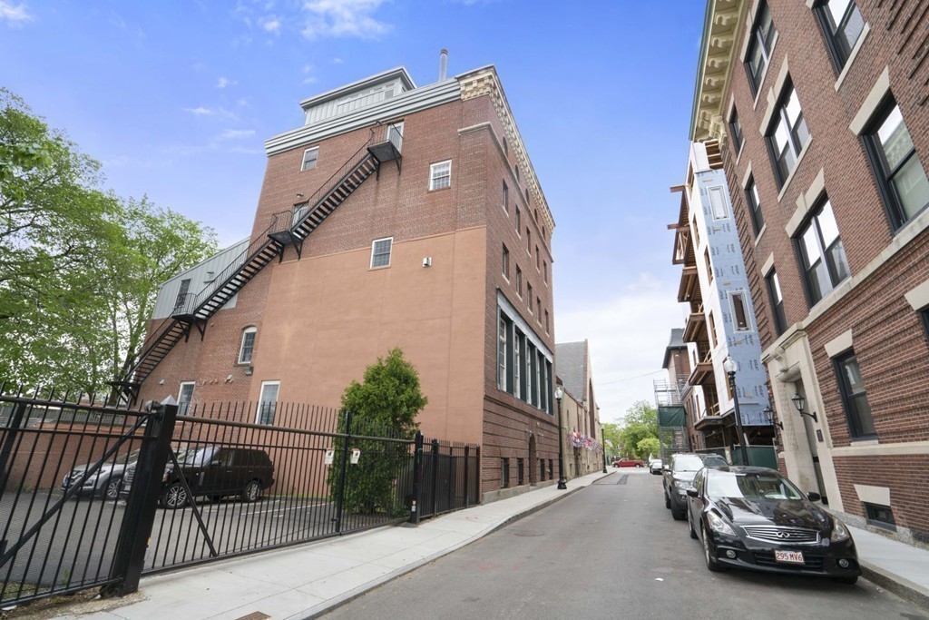 8 Newcomb Street, Unit 5 Boston, MA 02118 - Photo 27 of 30