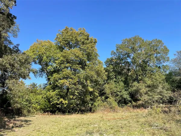 $70,000 | 3310 De Kalb Tx 75559, Avery, TX 75554