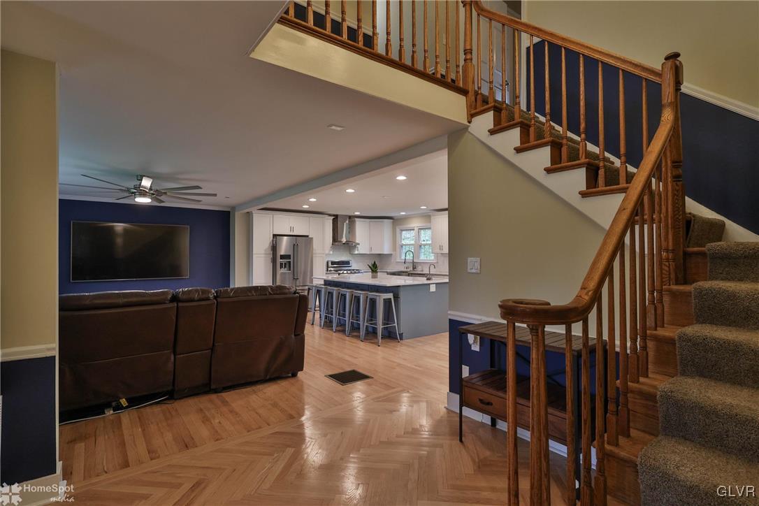 2509 Stonesthrow Road Bethlehem, PA 18015 - Photo 3 of 39 Gallery Image 3