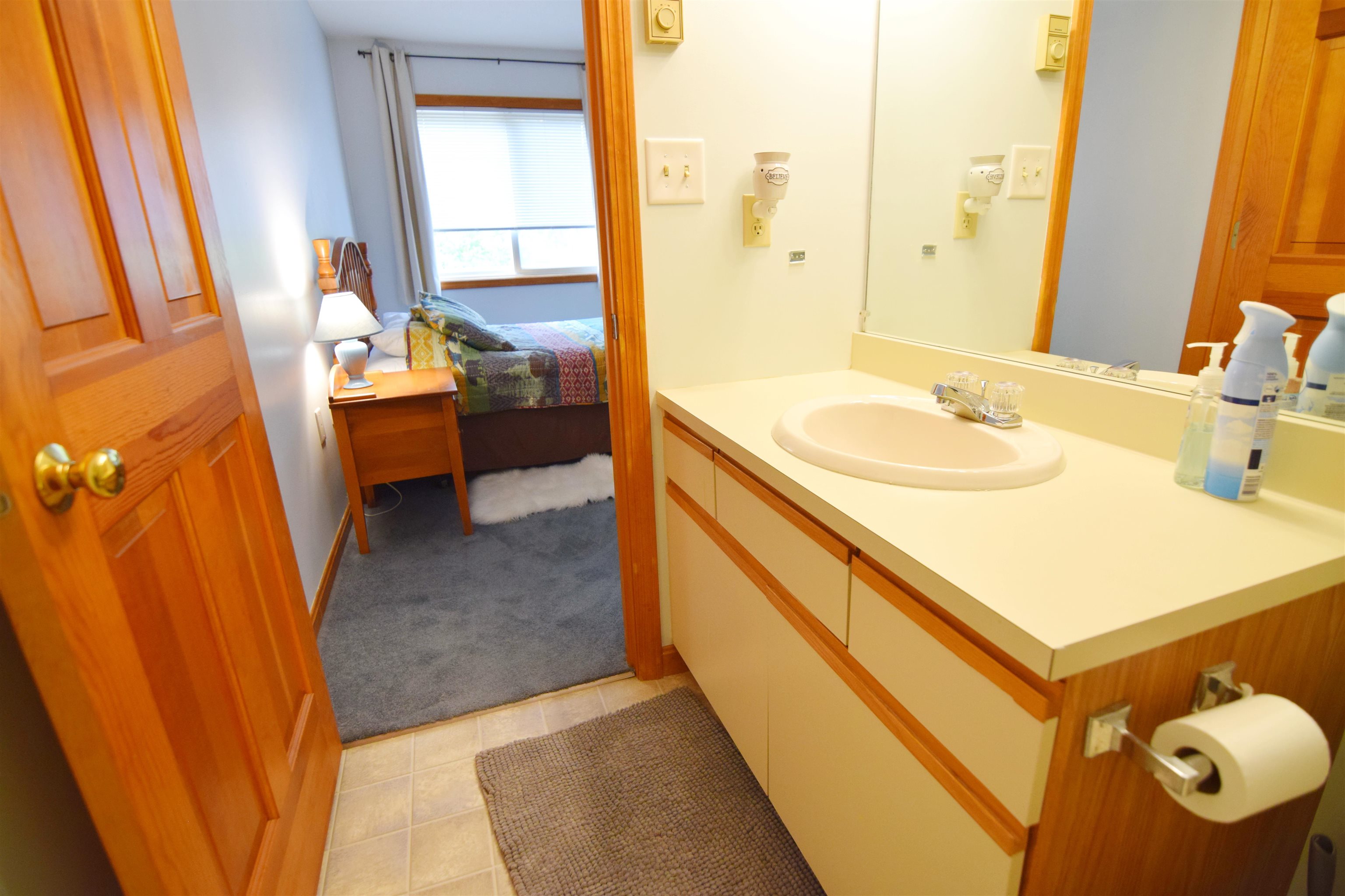 23 Hummingbird Road, Unit 7 Lincoln, NH 03251 - Photo 20 of 33