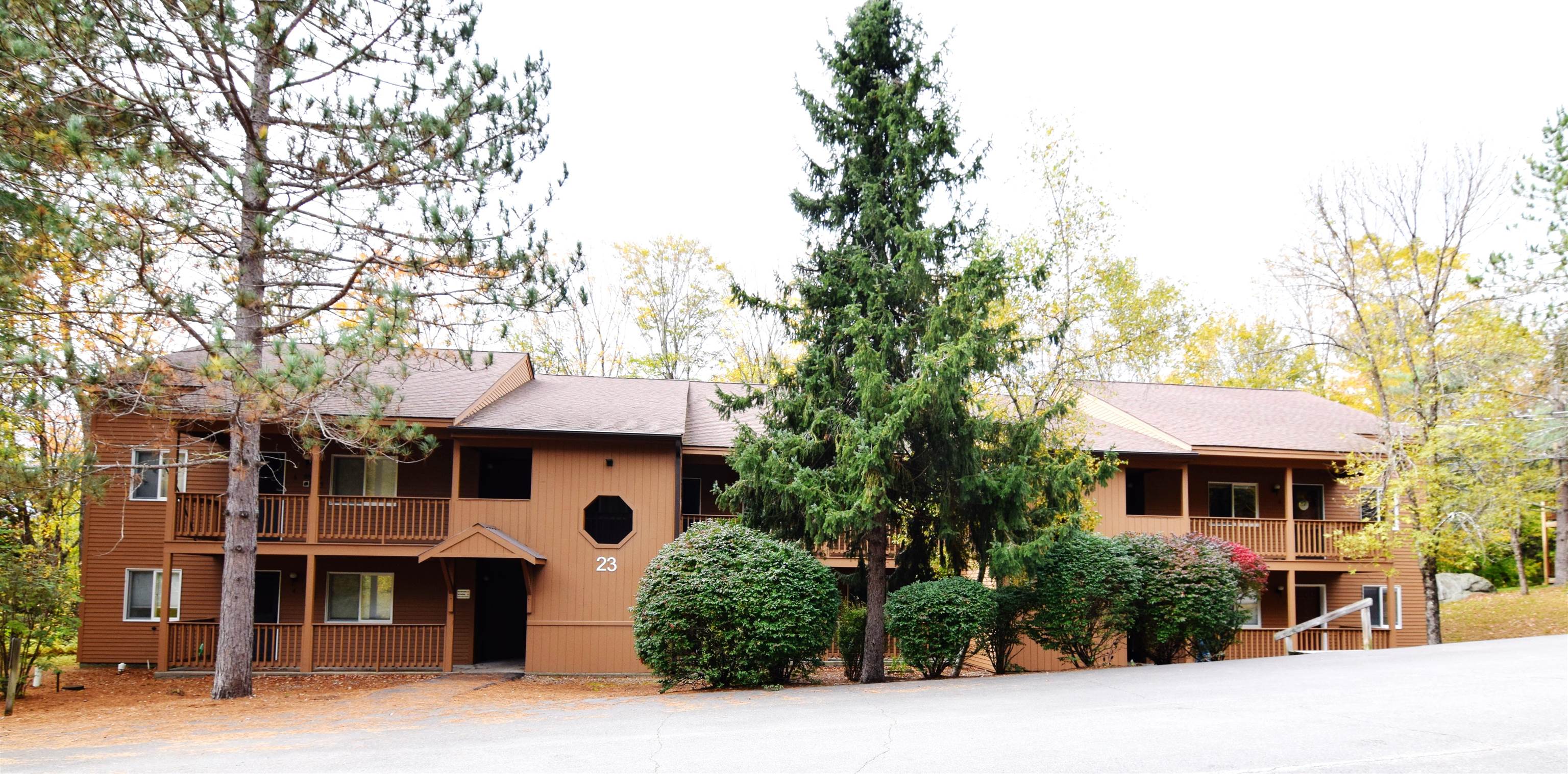 23 Hummingbird Road, Unit 7 Lincoln, NH 03251 - Photo 2 of 33