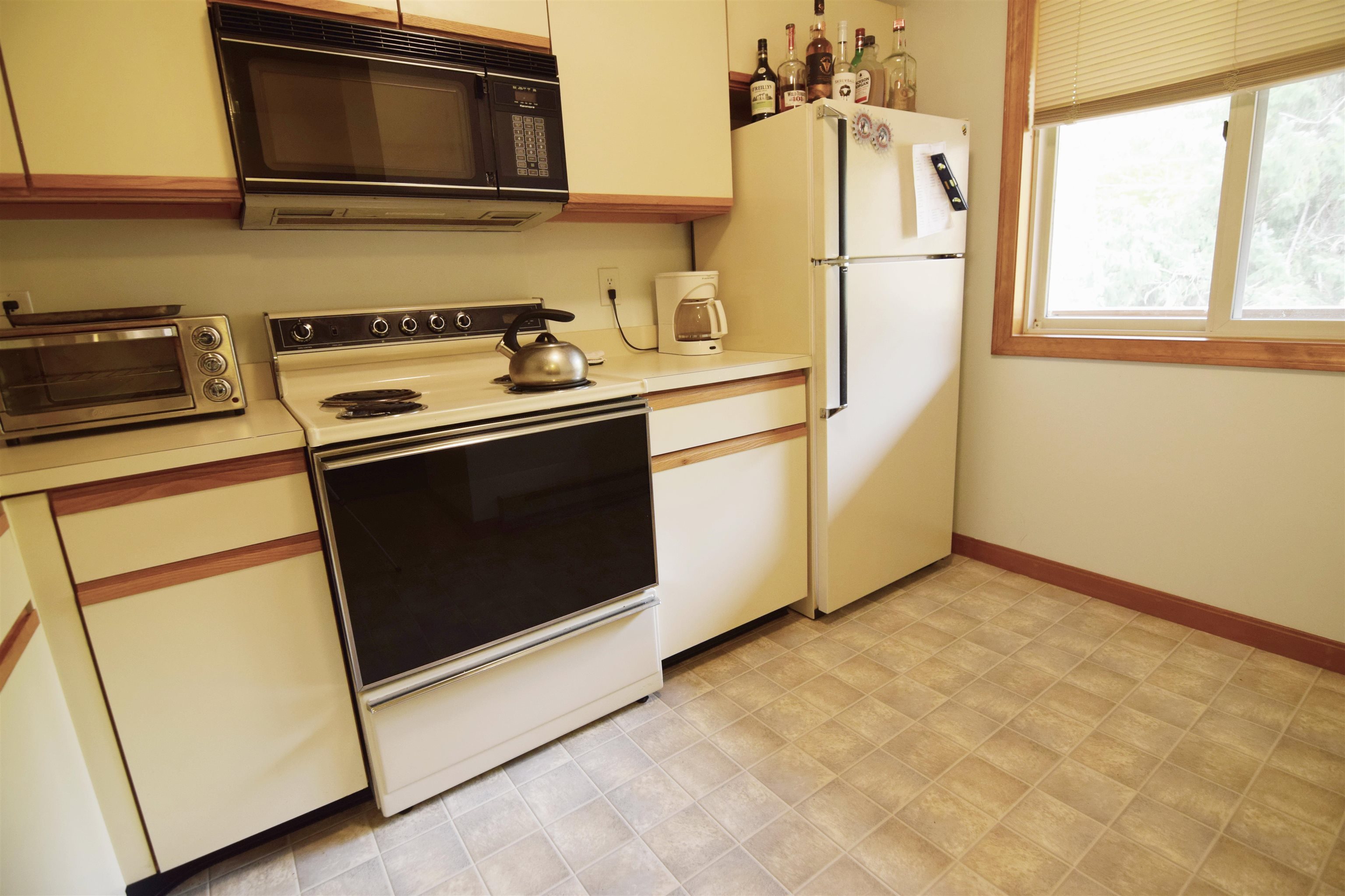 23 Hummingbird Road, Unit 7 Lincoln, NH 03251 - Photo 30 of 33