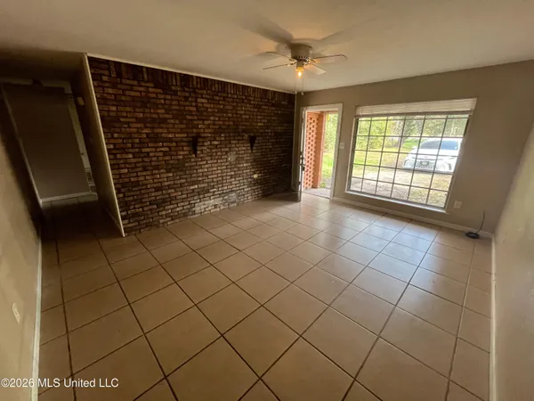 $199,900 | 8629 Highway 613, Moss Point, MS 39562