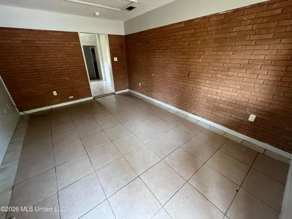 $199,900 | 8629 Highway 613, Moss Point, MS 39562