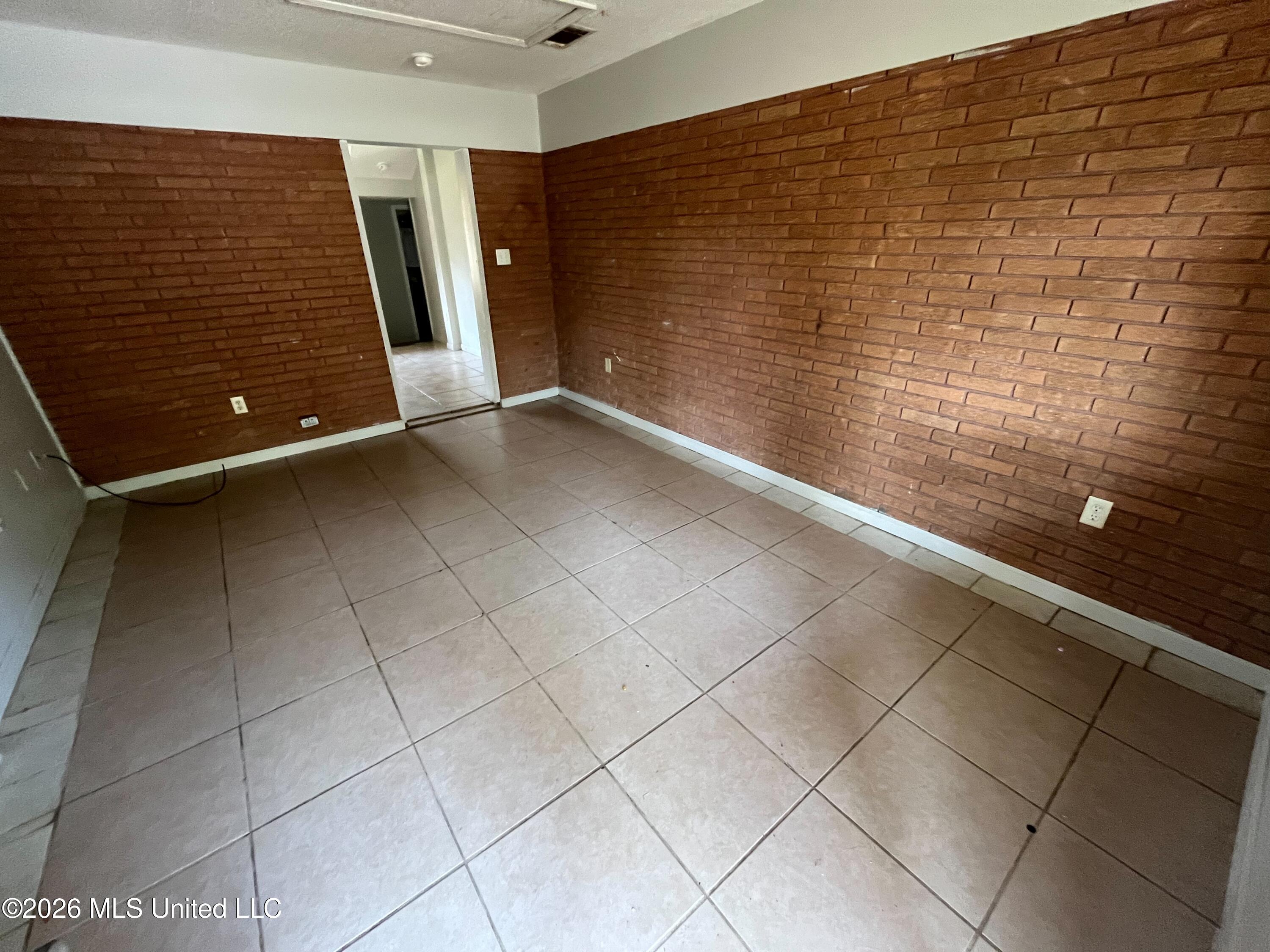 8629 Highway 613 Moss Point, MS 39562 - Photo 10 of 13 IMG_1607