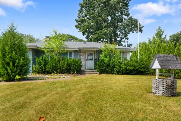 $224,900 | 34906 North Augustana Avenue, Ingleside, IL 60041