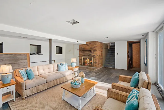 $224,900 | 34906 North Augustana Avenue, Ingleside, IL 60041