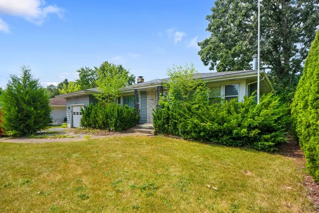 $224,900 | 34906 North Augustana Avenue, Ingleside, IL 60041