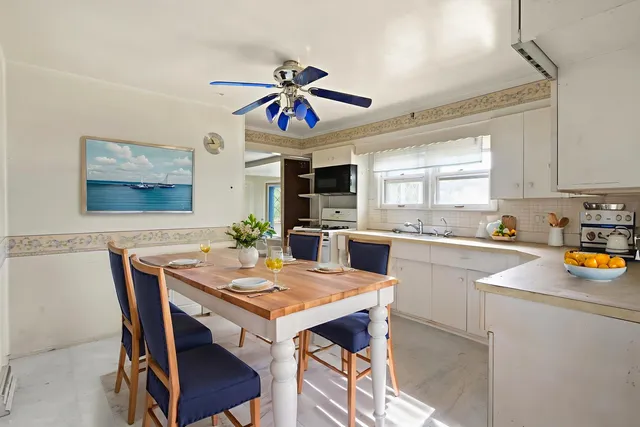 $224,900 | 34906 North Augustana Avenue, Ingleside, IL 60041