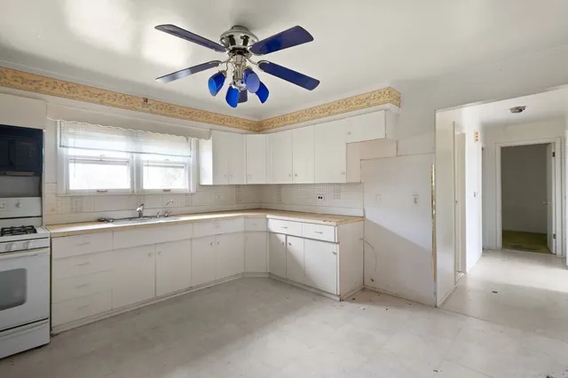 $224,900 | 34906 North Augustana Avenue, Ingleside, IL 60041