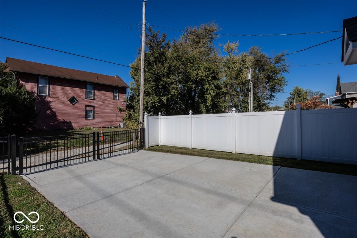 1666 Union Street Indianapolis, IN 46225 - Photo 18 of 18