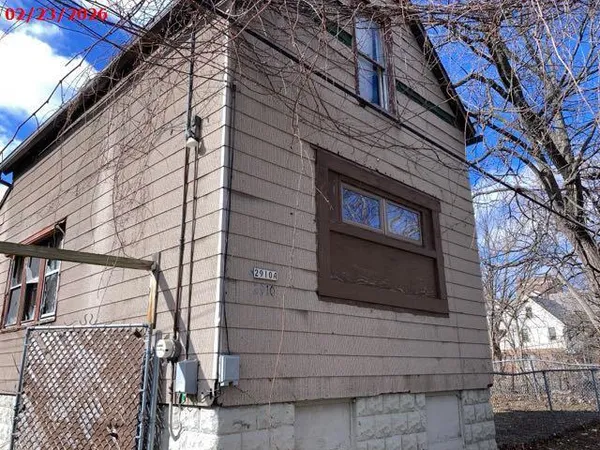$7,500 | 2910 North 9th Street, Milwaukee, WI 53206