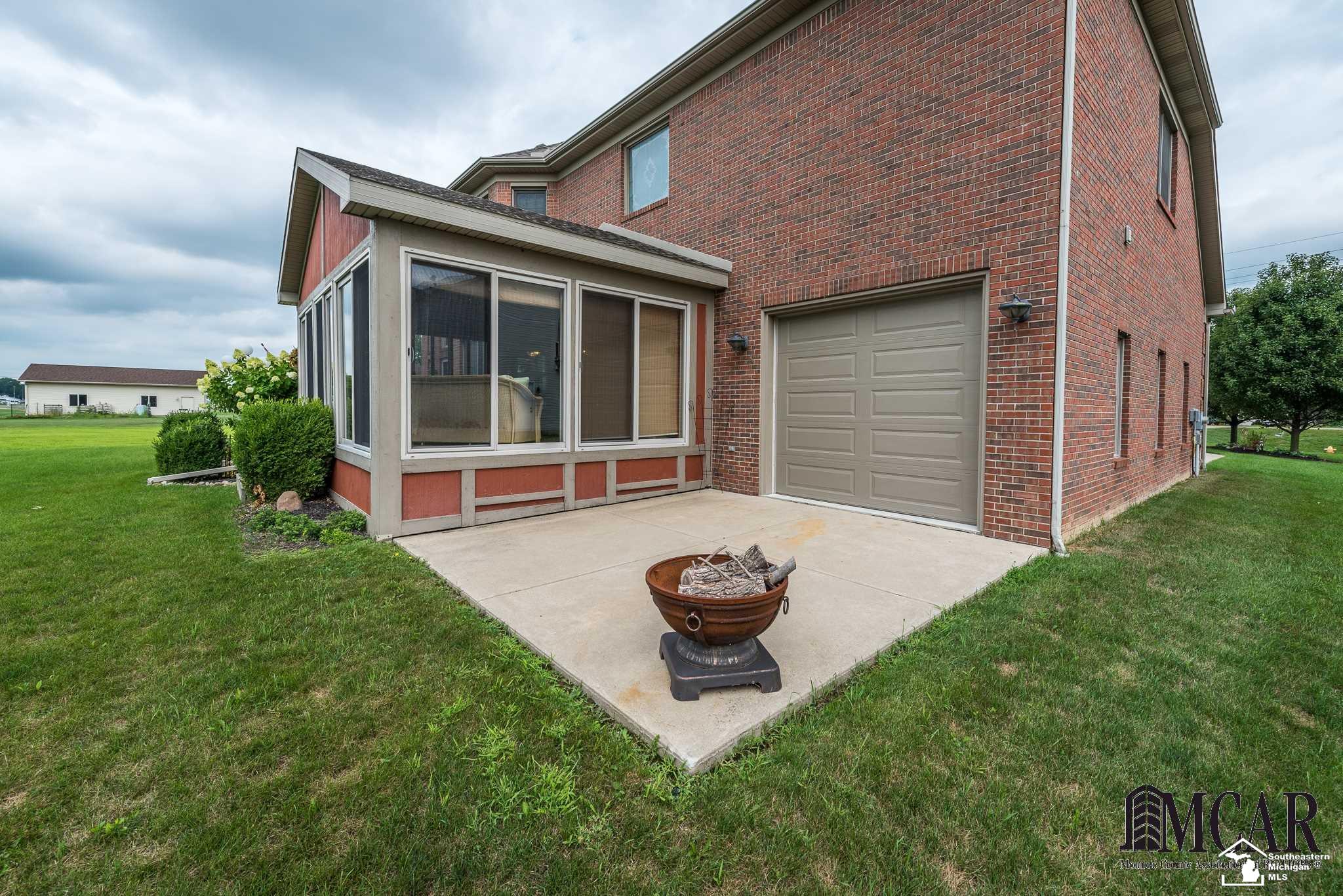 3233 South Custer Road Monroe, MI 48161 - Photo 37 of 40