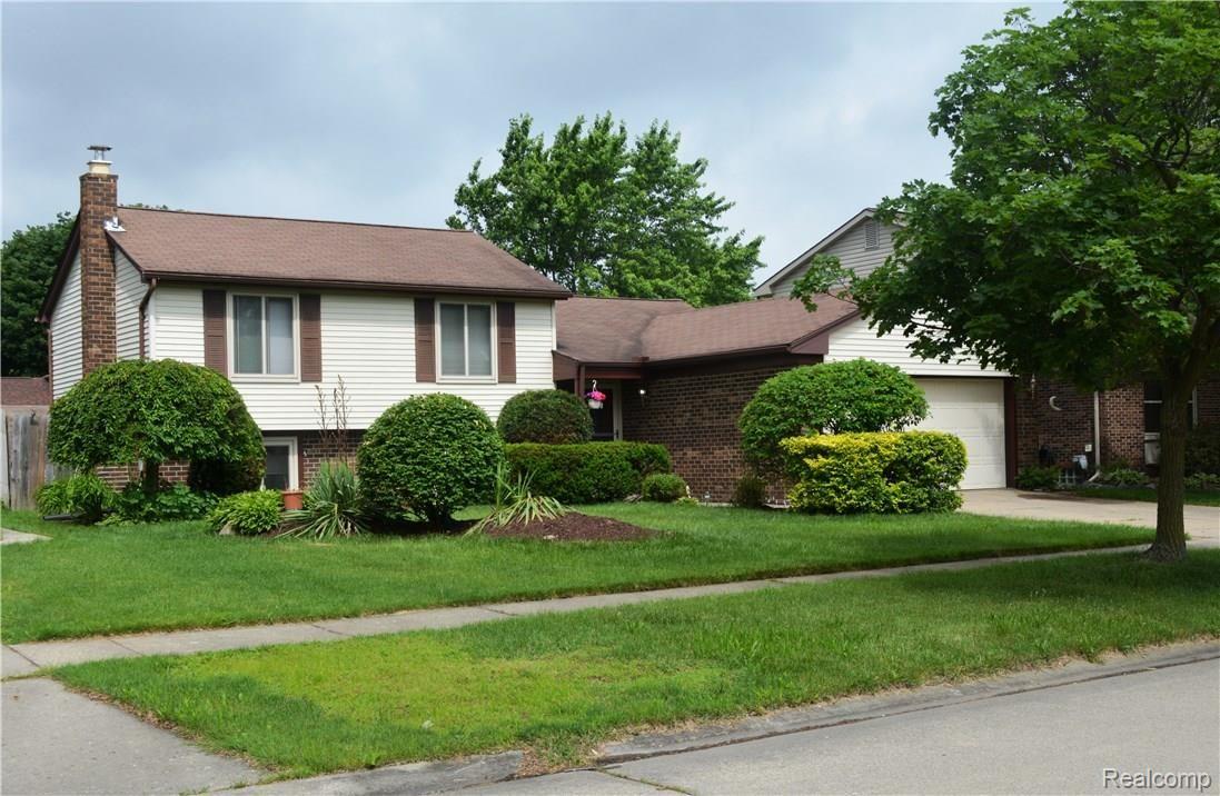 6163 Raintree Drive Canton, MI 48187 - Photo 2 of 18 2.JPG