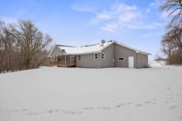 $675,000 | 1492 County Road 30 Southwest, Montrose, MN 55363