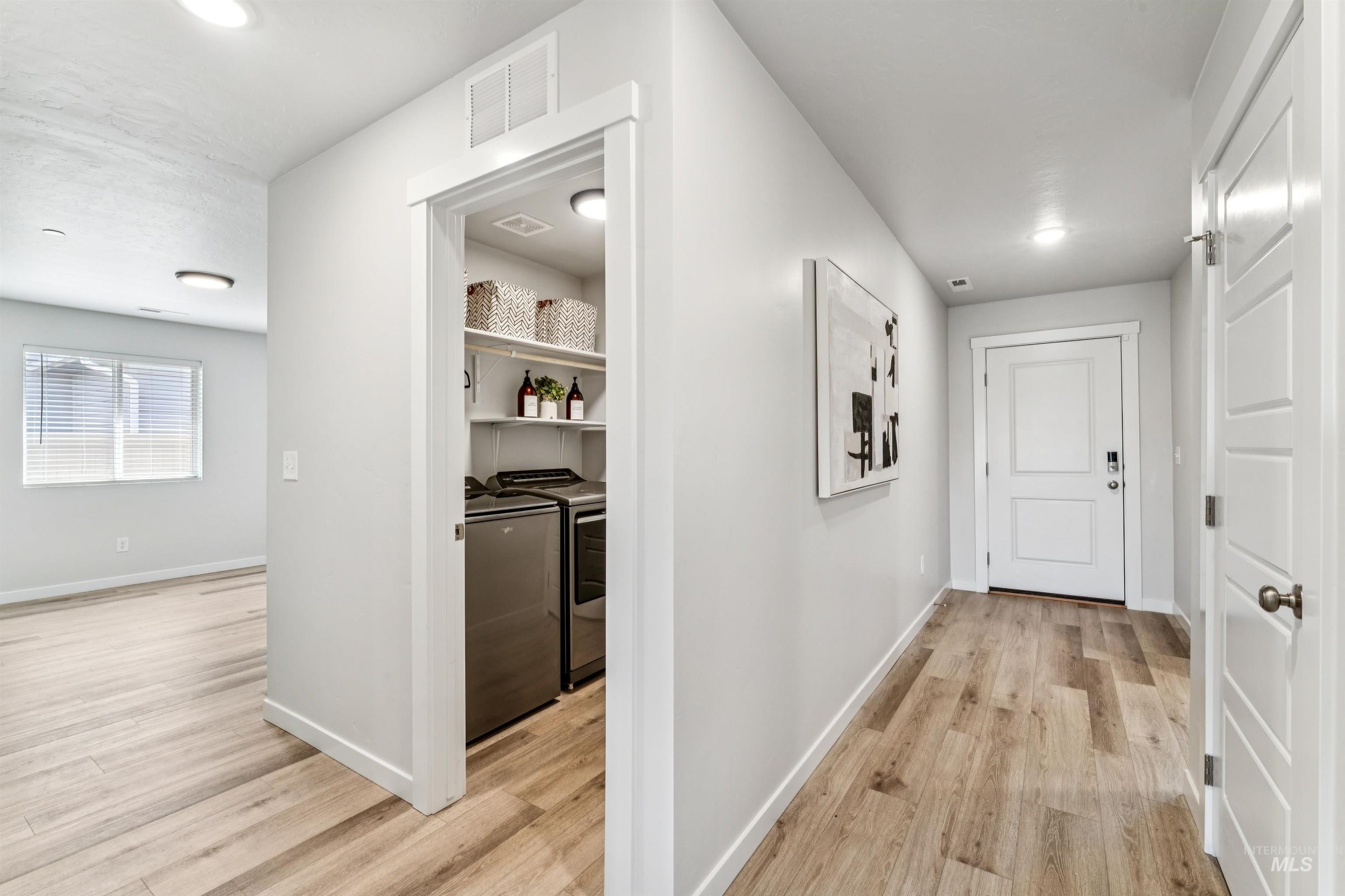 8386 South Bogus Rdg Avenue Boise, ID 83716 - Photo 4 of 50