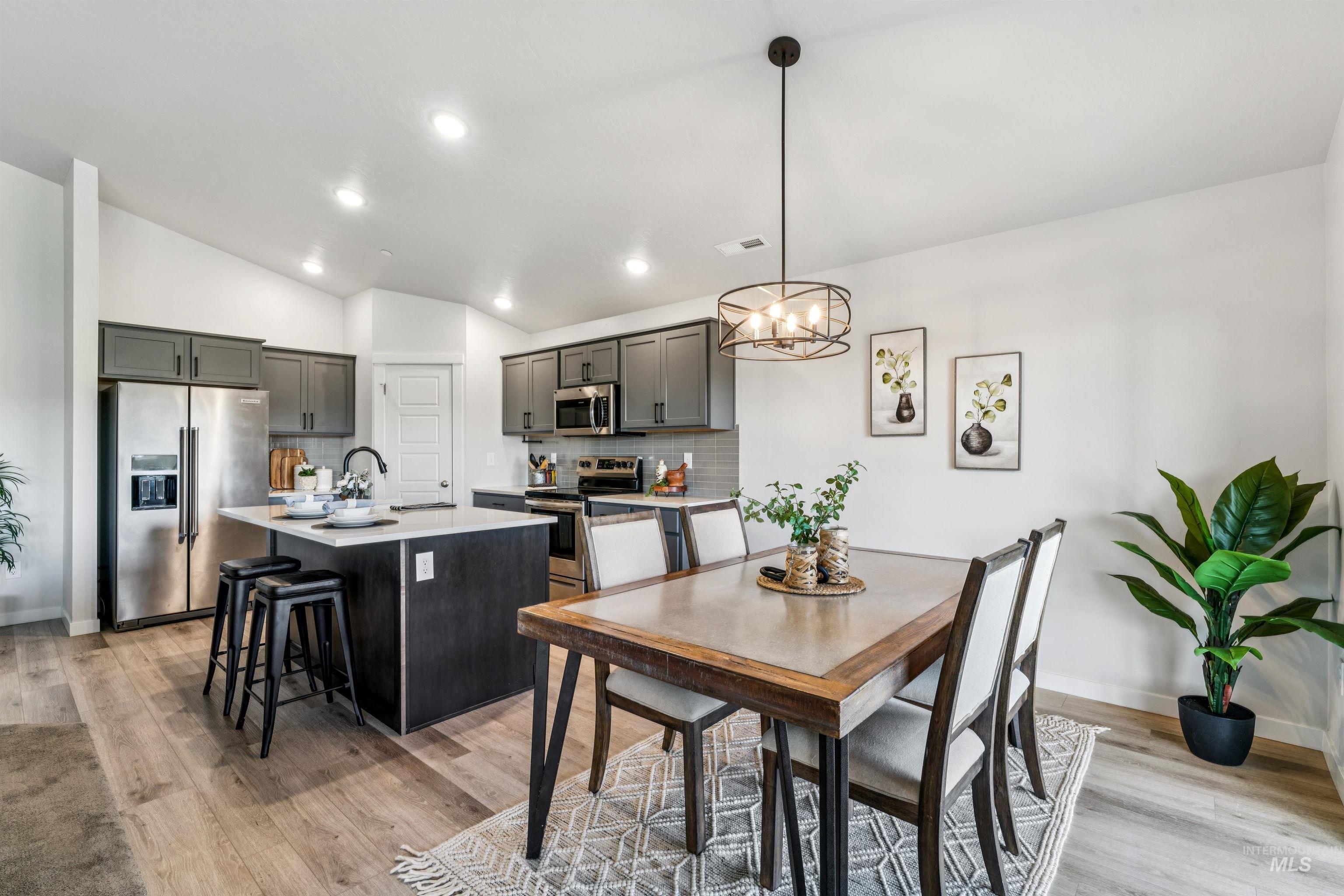 8386 South Bogus Rdg Avenue Boise, ID 83716 - Photo 8 of 50