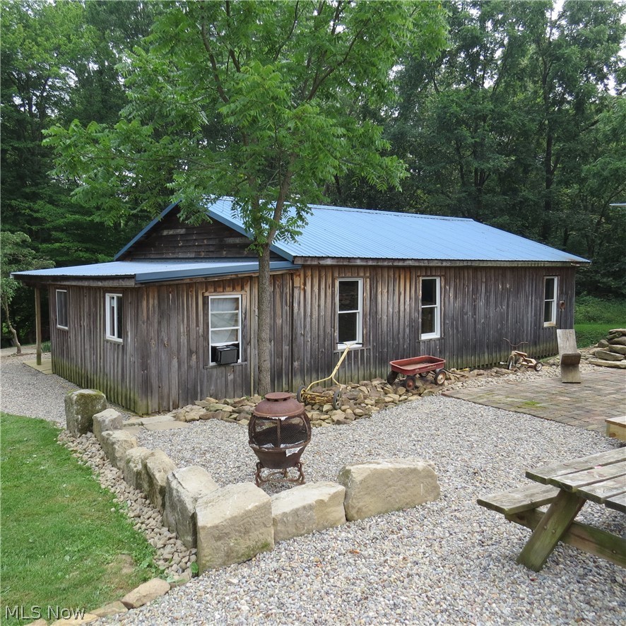 7113 Dial Road Southwest Carrollton, OH 44615 - Photo 2 of 29 Gallery Image 2