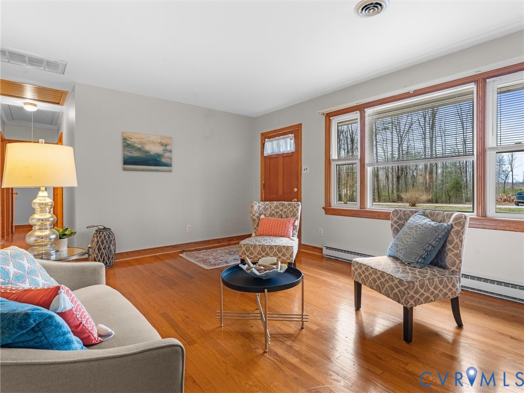 1742 Reams Road Powhatan, VA 23139 - Photo 9 of 47