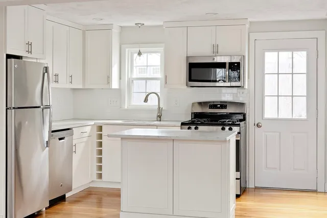 $629,000 | 9 Evergreen Lane, Arlington, MA 02474