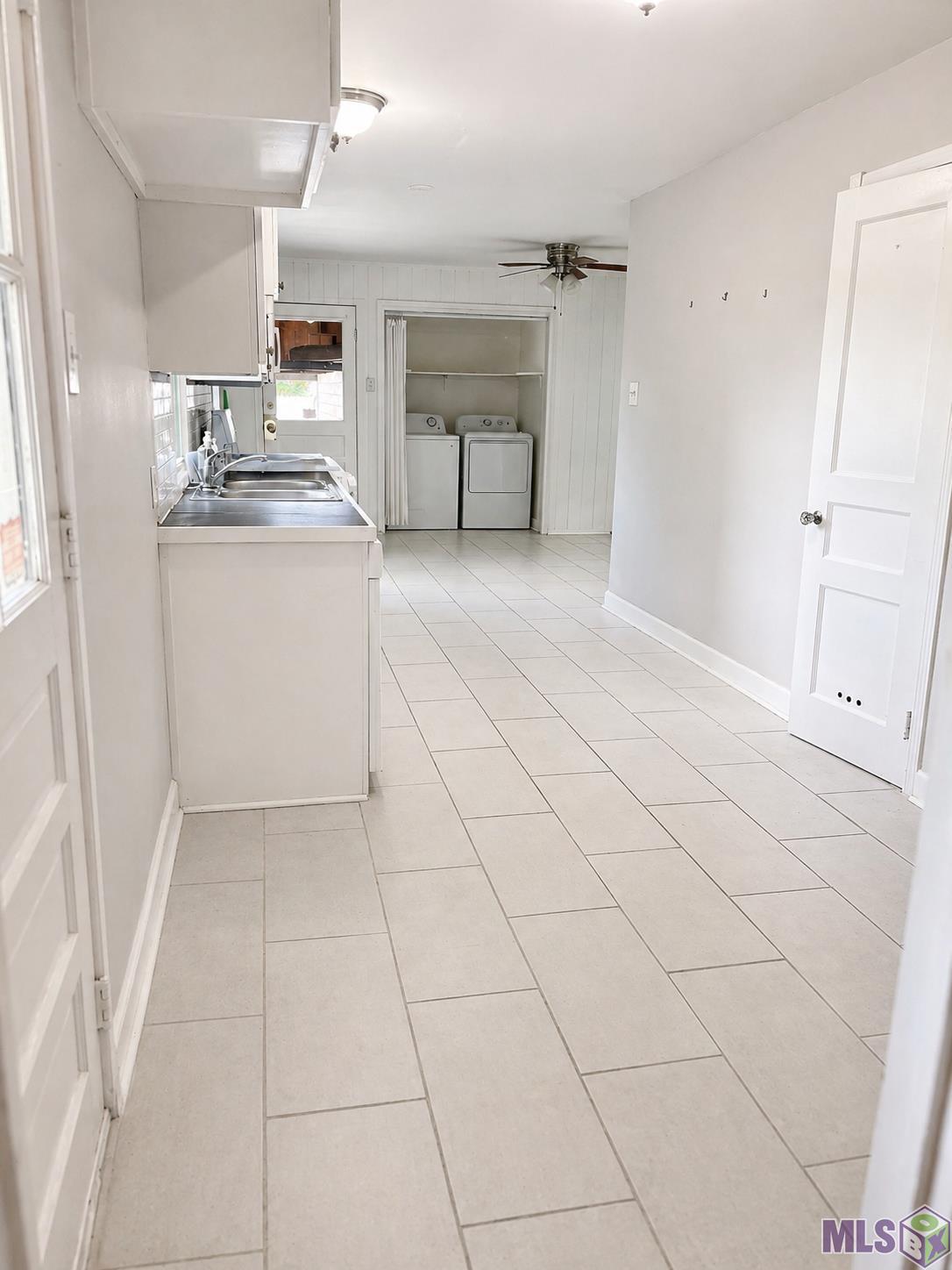823-825 Rittiner Drive Baton Rouge, LA 70806 - Photo 2 of 14 Bottom Unit