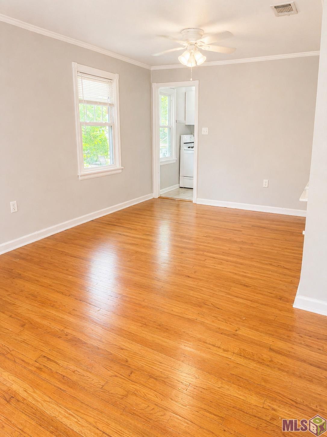 823-825 Rittiner Drive Baton Rouge, LA 70806 - Photo 9 of 14 Upstairs Unit