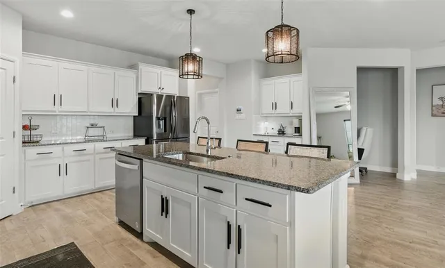 $2,500 | 712 Finchley Drive, Fort Worth, TX 76247