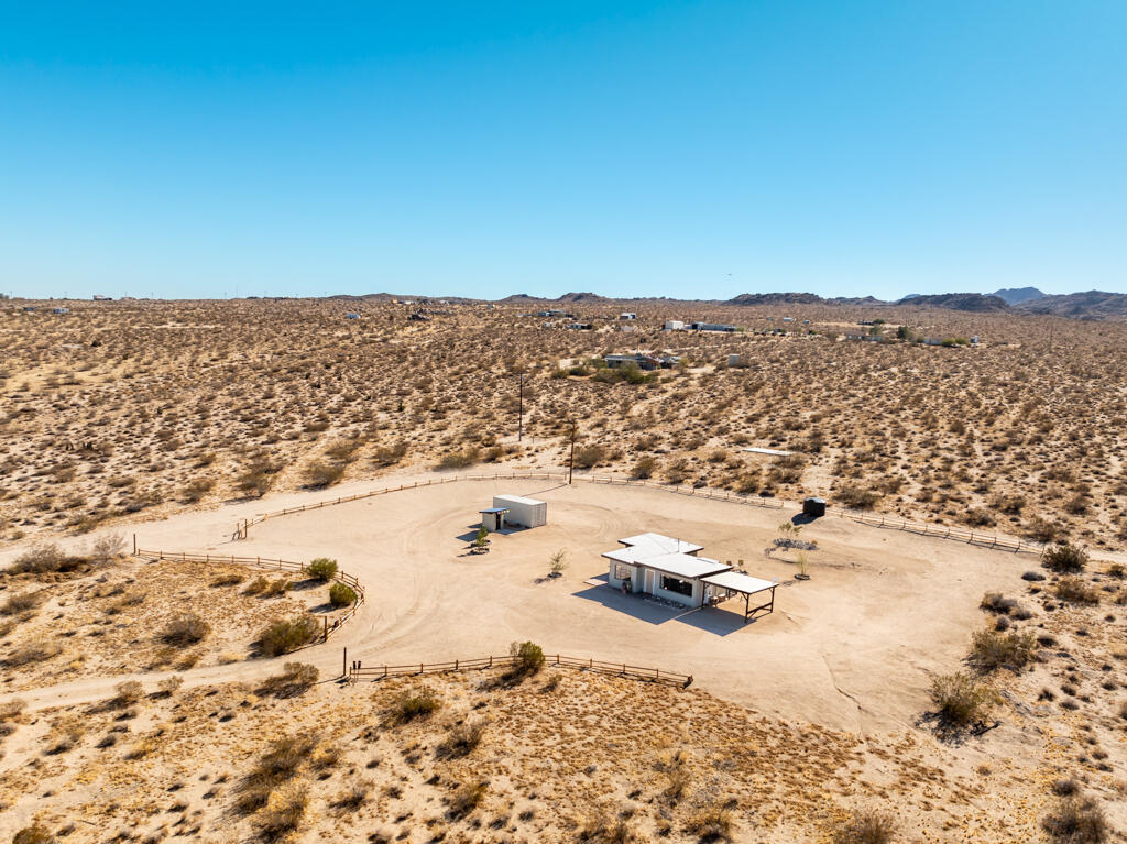 52079 Ocotillo Road Johnson Valley, CA 92285 - Photo 31 of 40 a view of roof and mountain